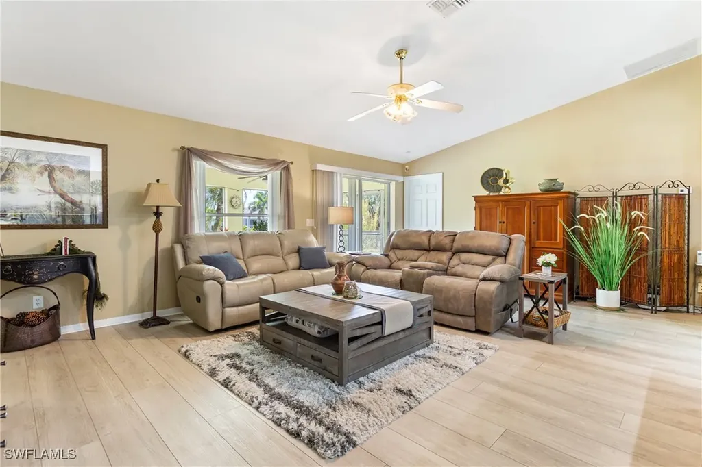 516 SE 14th Terrace Cape Coral FL 33990