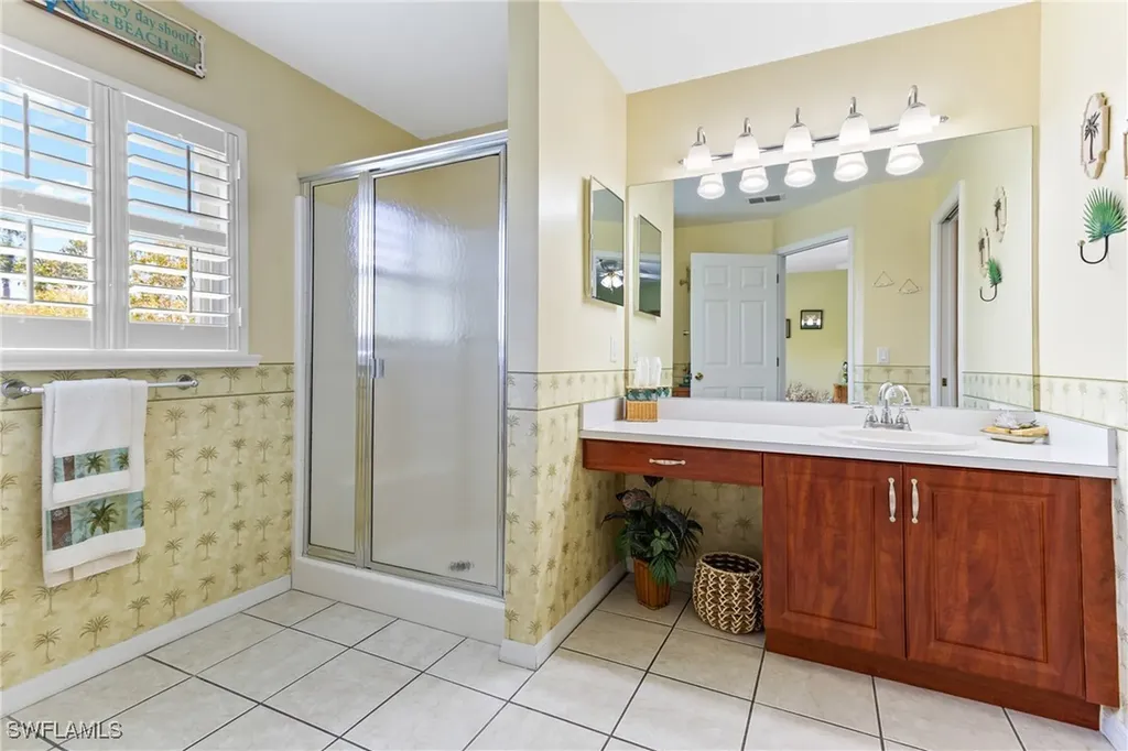 516 SE 14th Terrace Cape Coral FL 33990