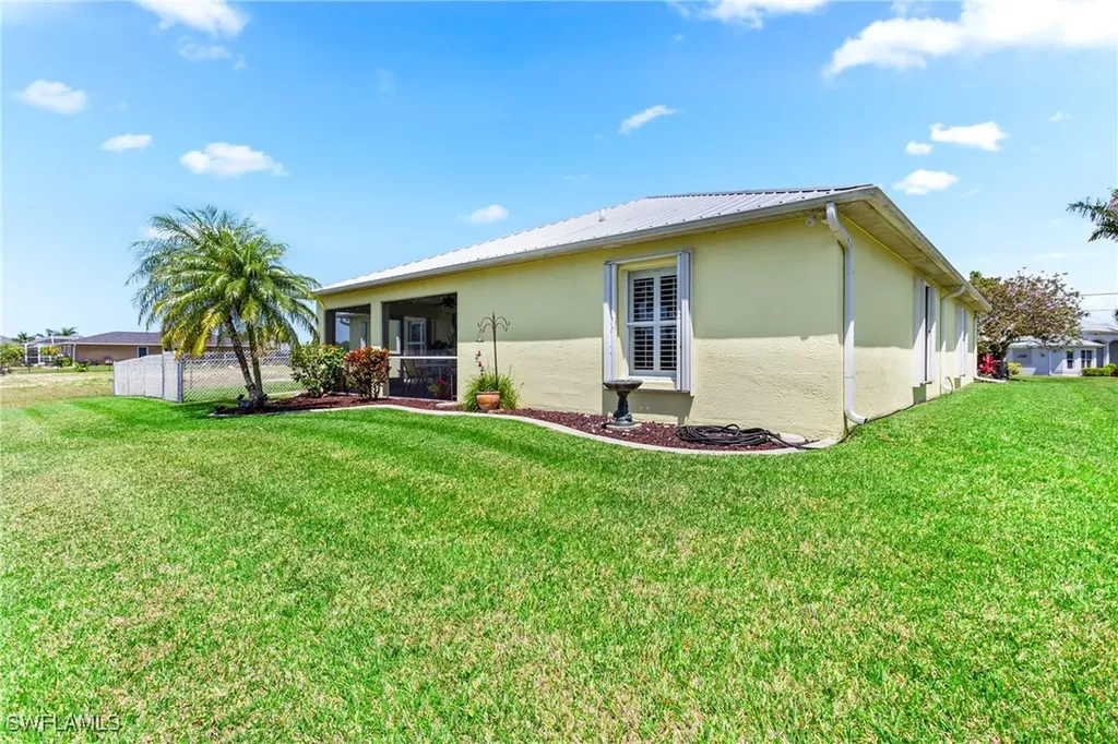 516 SE 14th Terrace Cape Coral FL 33990