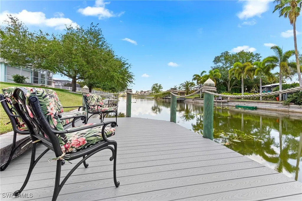 516 SE 14th Terrace Cape Coral FL 33990