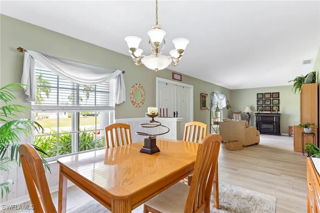 516 SE 14th Terrace Cape Coral FL 33990