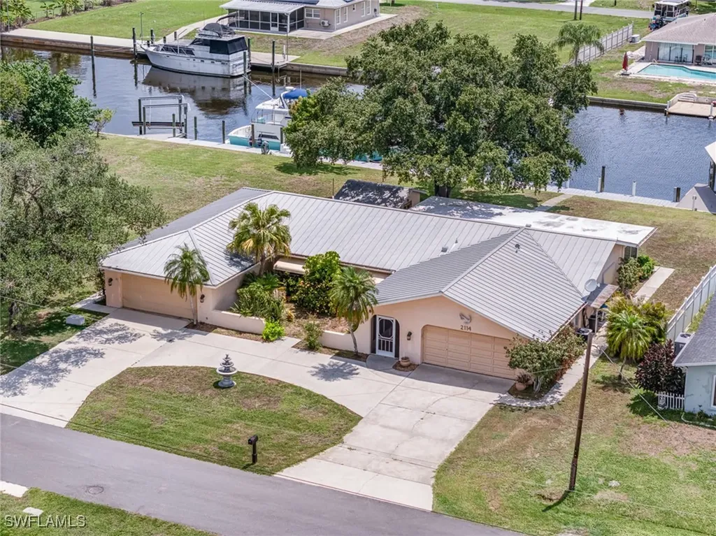 2114 Aruba Avenue Fort Myers FL 33905