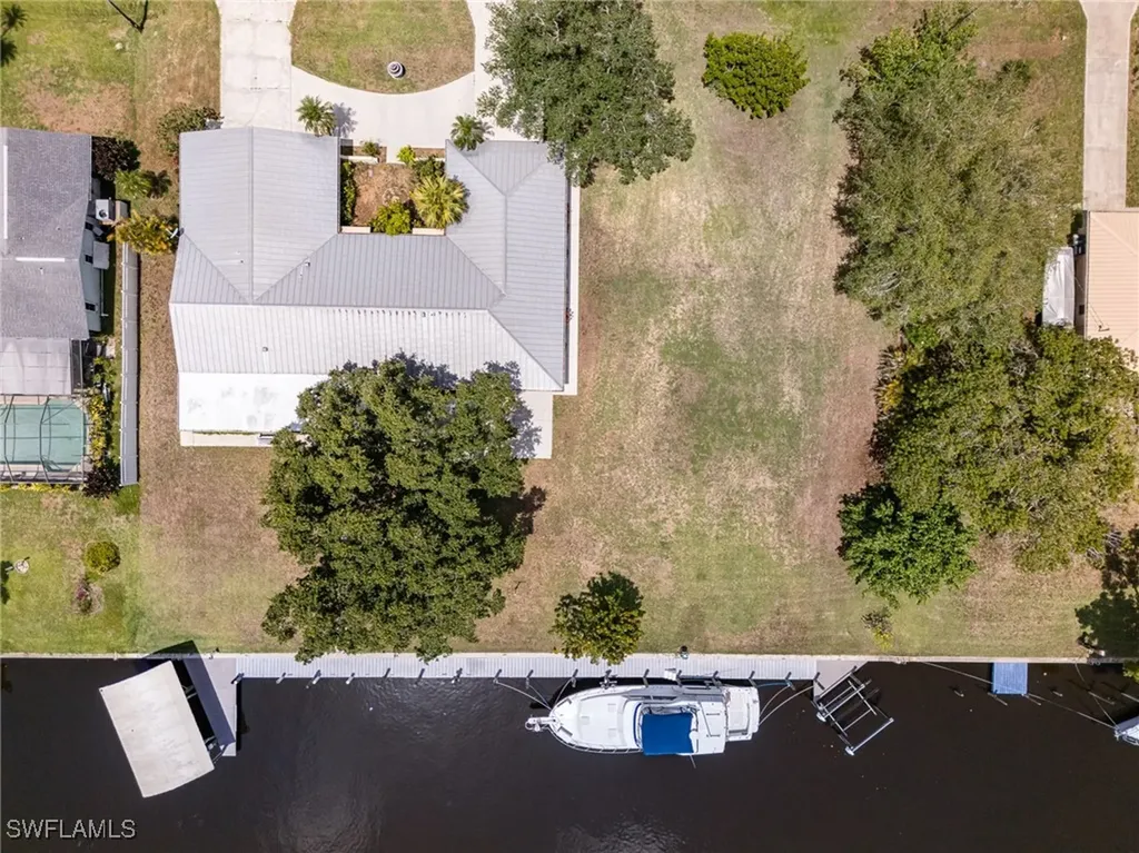 2114 Aruba Avenue Fort Myers FL 33905