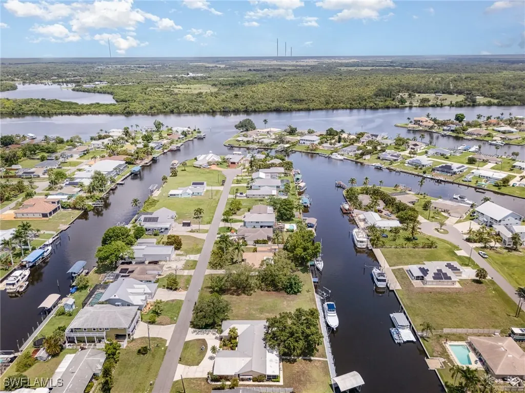 2114 Aruba Avenue Fort Myers FL 33905