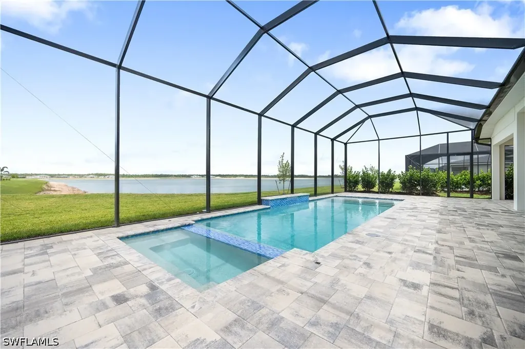 8766 Driftwood Drive Naples FL 34114