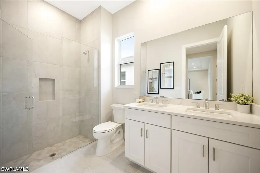 8766 Driftwood Drive Naples FL 34114