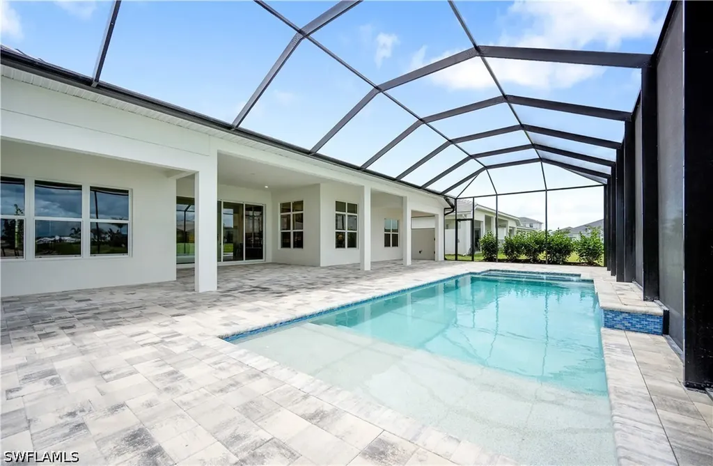 8766 Driftwood Drive Naples FL 34114