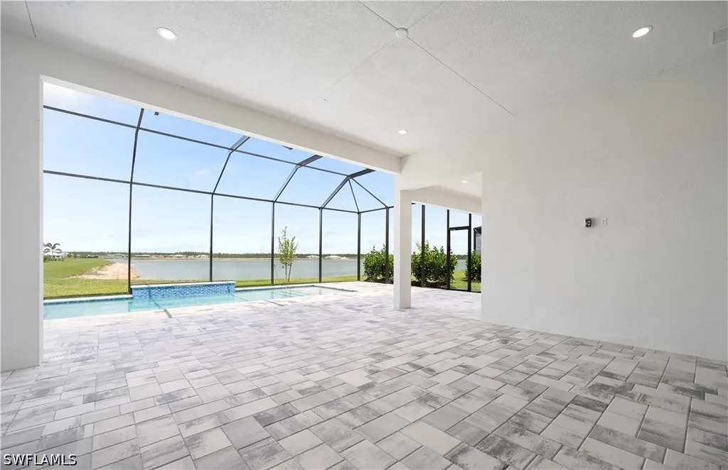 8766 Driftwood Drive Naples FL 34114