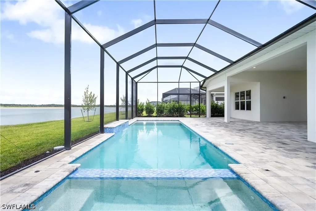 8766 Driftwood Drive Naples FL 34114