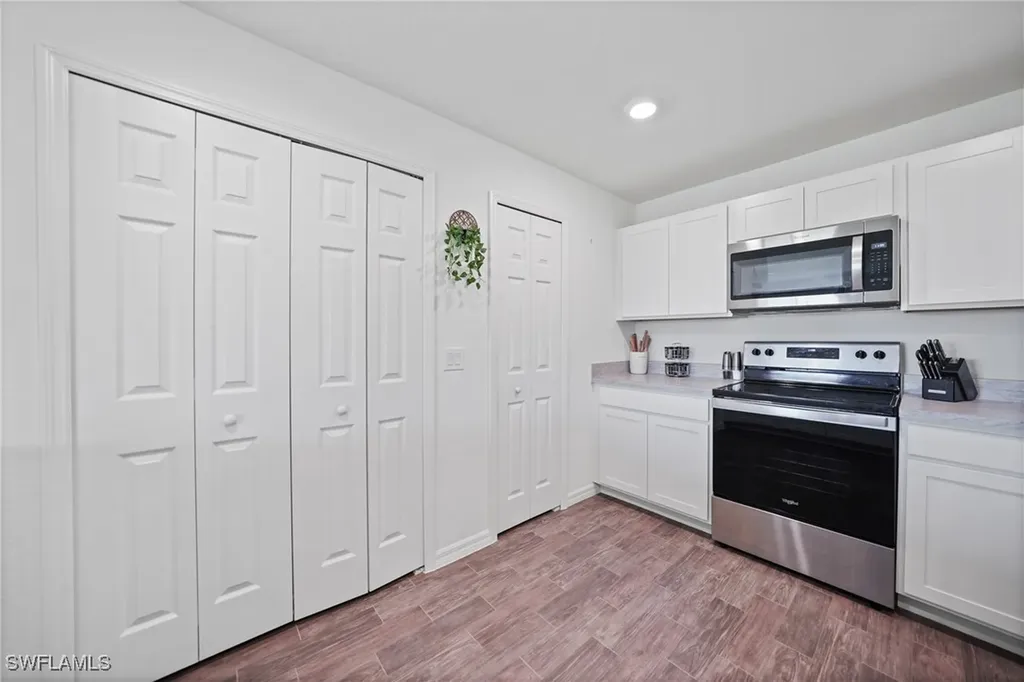 3002 NW 3rd Place Cape Coral FL 33993