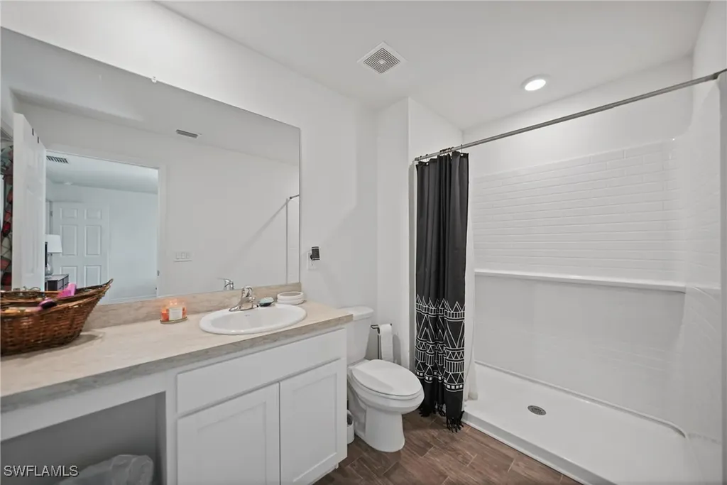 3002 NW 3rd Place Cape Coral FL 33993