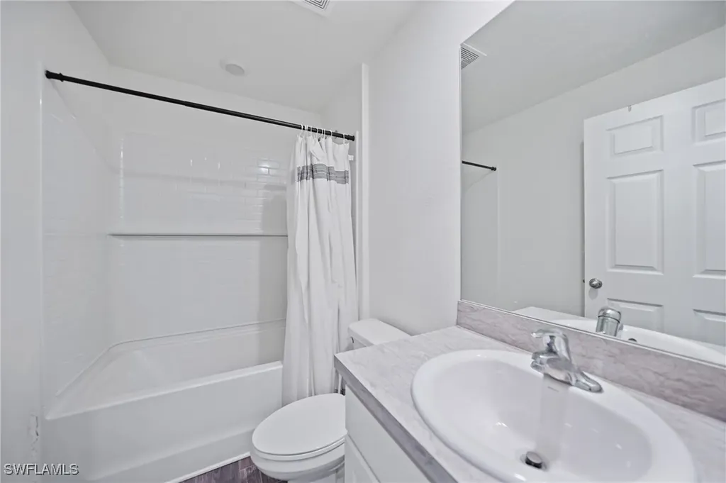 3002 NW 3rd Place Cape Coral FL 33993