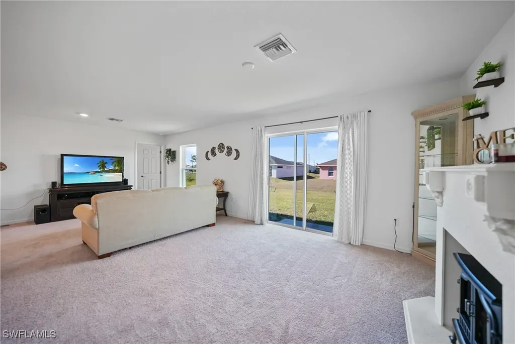 3002 NW 3rd Place Cape Coral FL 33993