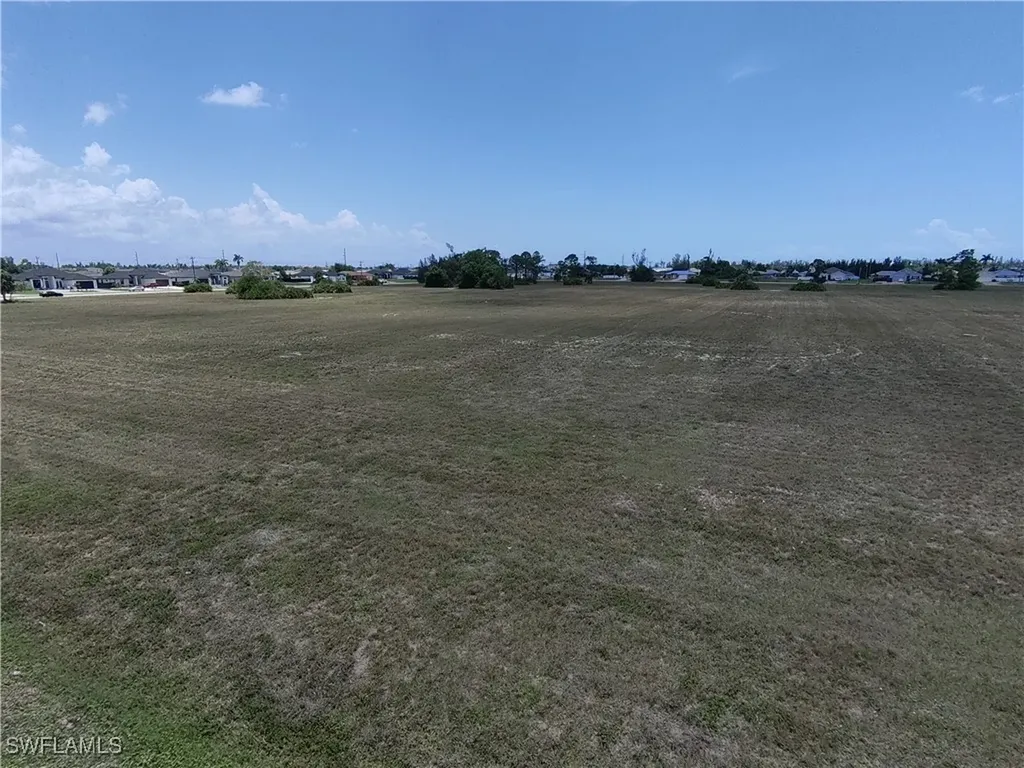 1622 NW 1st Terrace Cape Coral FL 33993