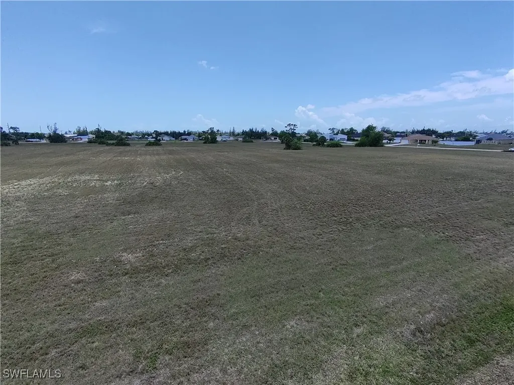 1622 NW 1st Terrace Cape Coral FL 33993