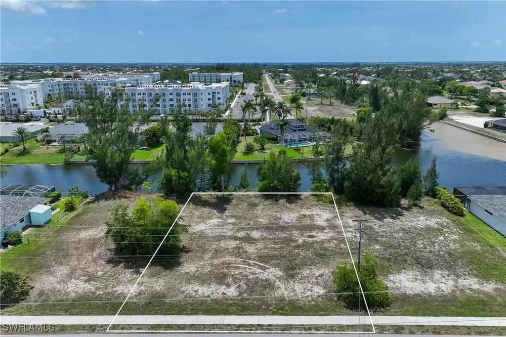 2300 SW 20th Avenue Cape Coral FL 33991