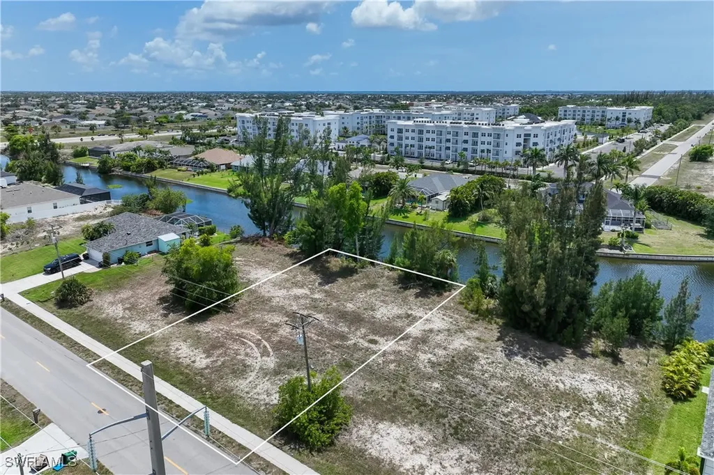 2300 SW 20th Avenue Cape Coral FL 33991