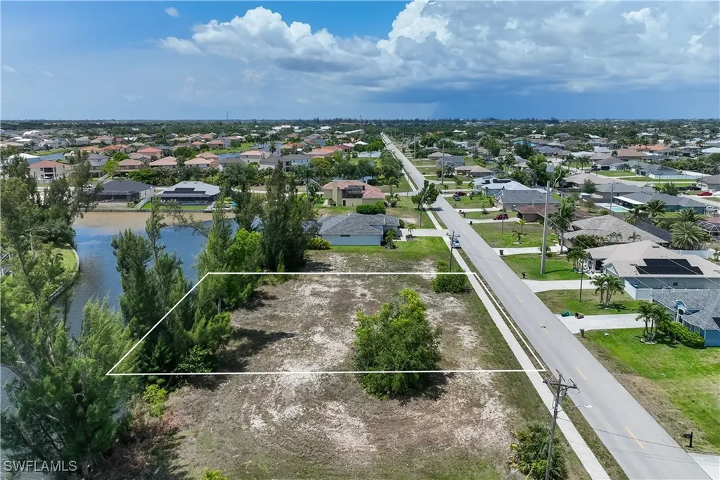 2300 SW 20th Avenue Cape Coral FL 33991