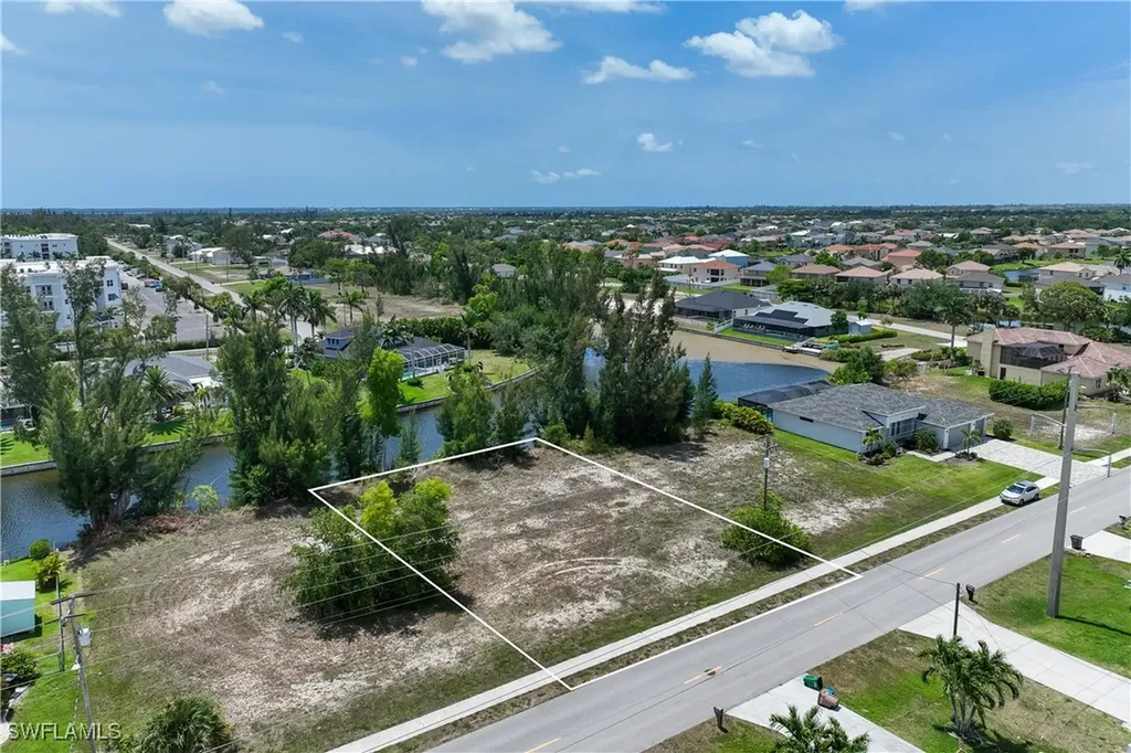 2300 SW 20th Avenue Cape Coral FL 33991
