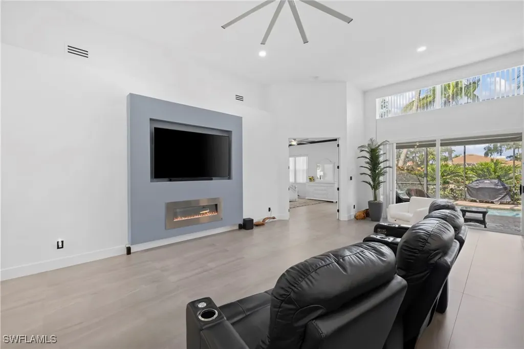 6903 Mauna Loa Lane Naples FL 34113