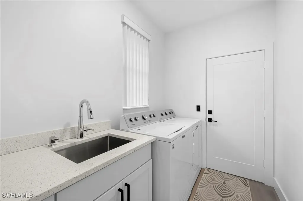 6903 Mauna Loa Lane Naples FL 34113