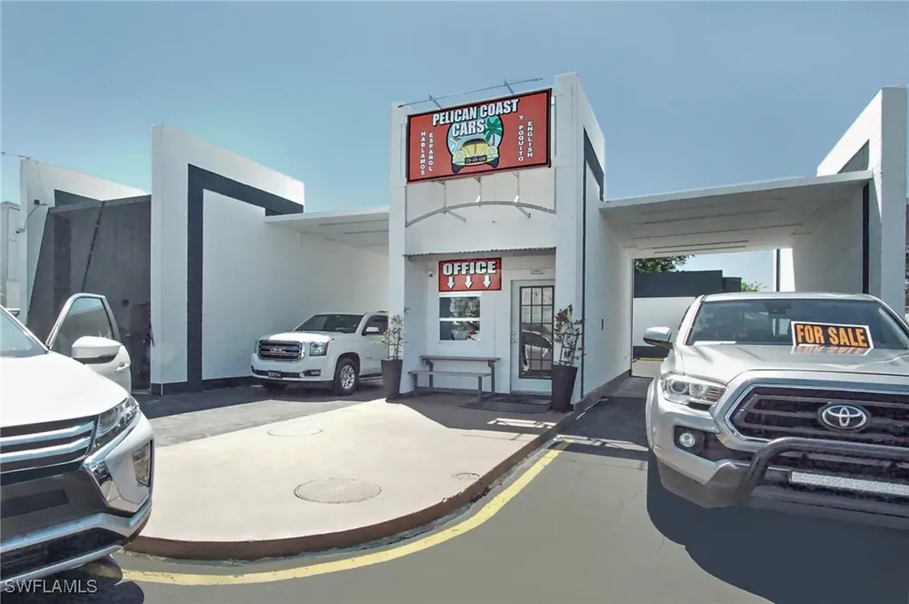 16070 S Tamiami Trail Fort Myers FL 33908