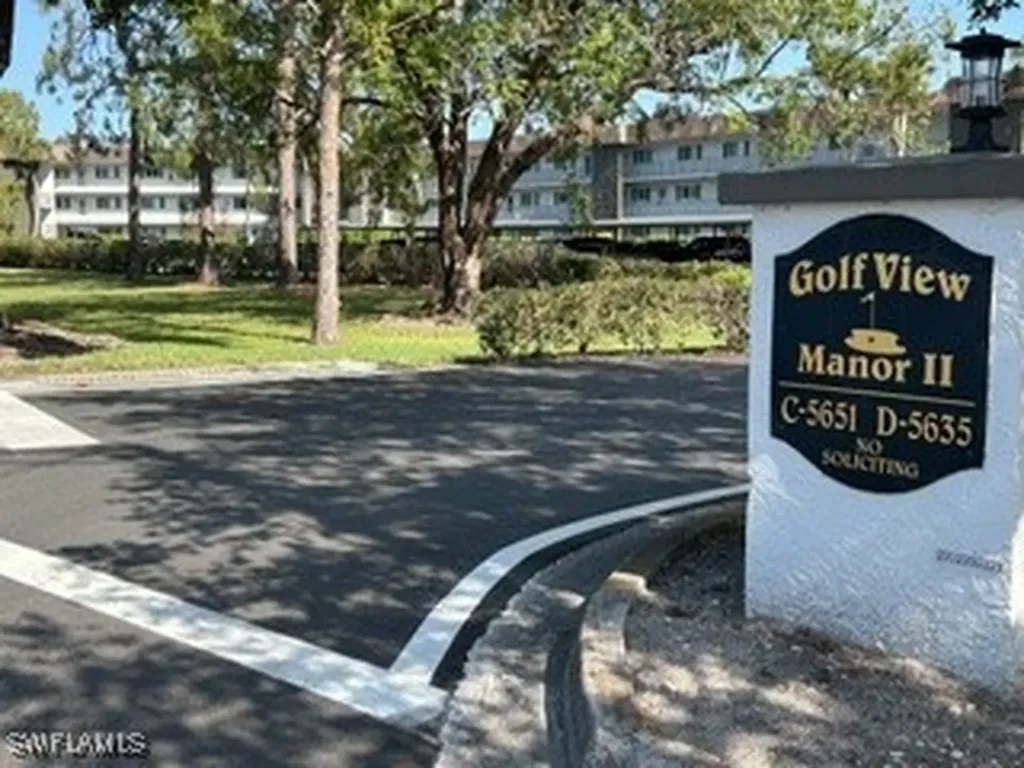 5651 Rattlesnake Hamm Road Naples FL 34113