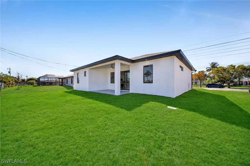 1002 NE 7th Avenue Cape Coral FL 33909