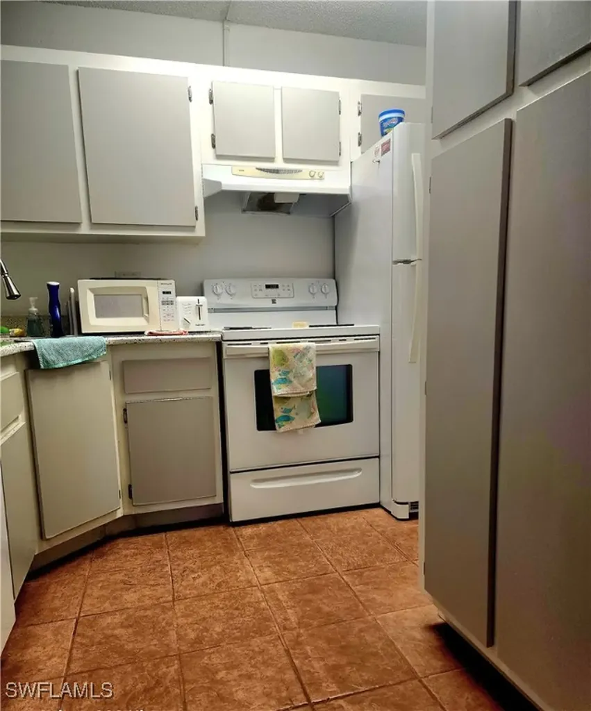 9610 Green Cypress Lane Fort Myers FL 33905
