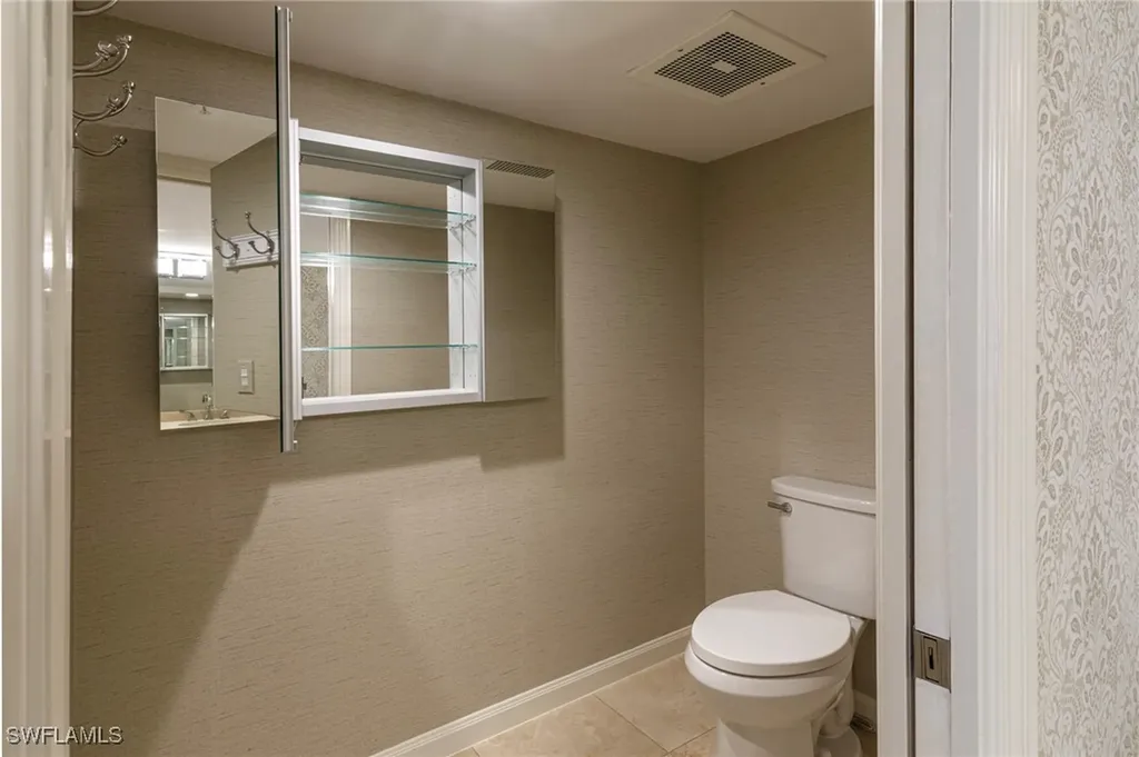 6849 Grenadier Boulevard Naples FL 34108