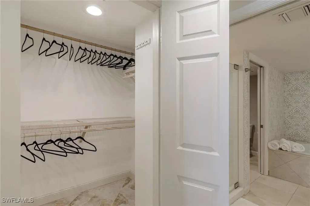 6849 Grenadier Boulevard Naples FL 34108