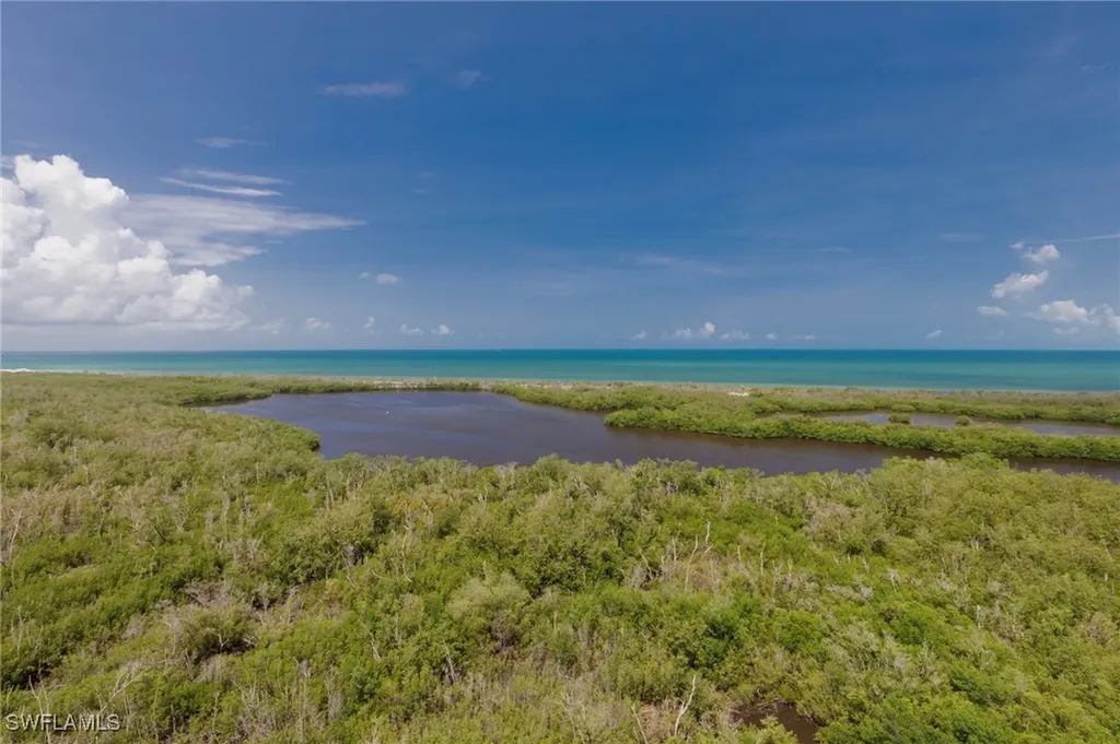 6849 Grenadier Boulevard Naples FL 34108