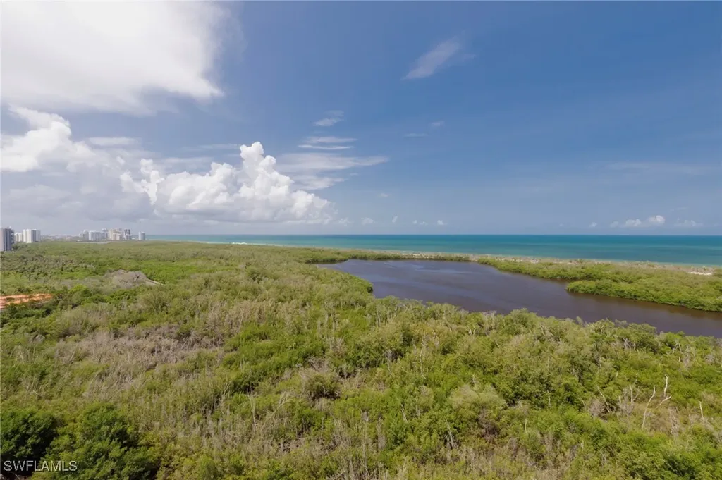 6849 Grenadier Boulevard Naples FL 34108