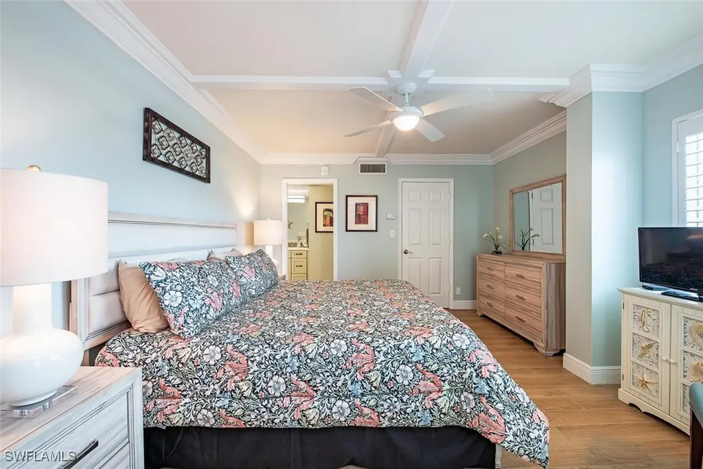 3443 Gulf Shore Boulevard N Naples FL 34103