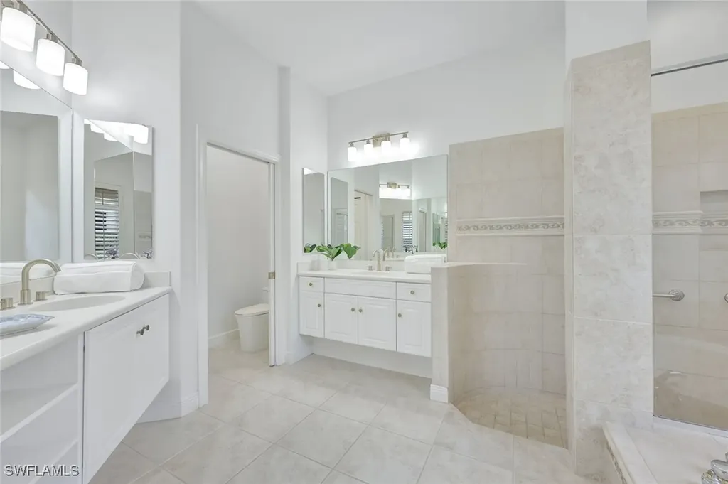 9209 Troon Lakes Drive Naples FL 34109