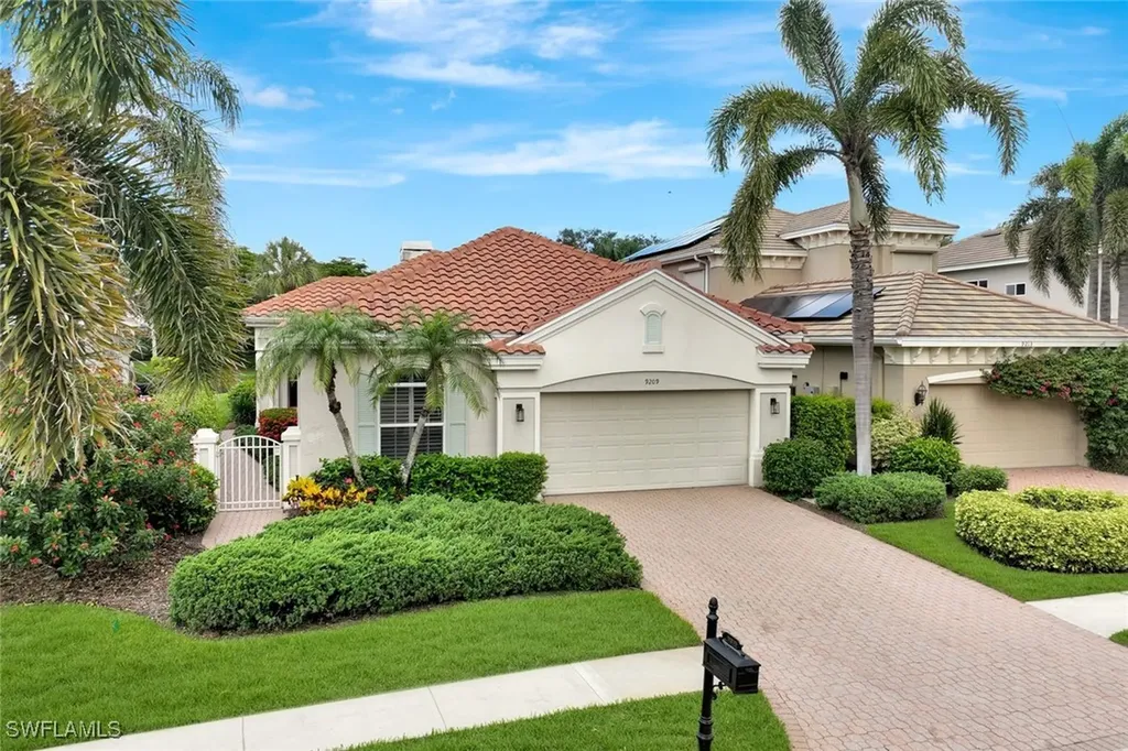 9209 Troon Lakes Drive Naples FL 34109