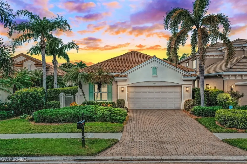 9209 Troon Lakes Drive Naples FL 34109