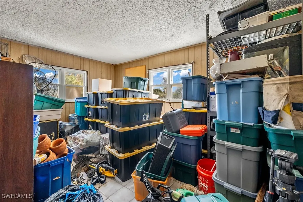 905 Fitzhugh Street Sanibel FL 33957