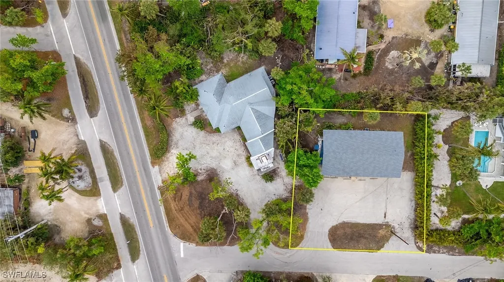 905 Fitzhugh Street Sanibel FL 33957