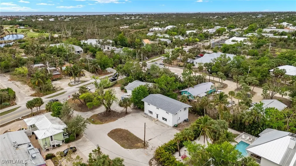 905 Fitzhugh Street Sanibel FL 33957