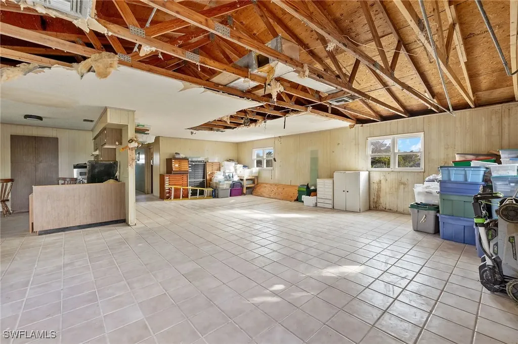 905 Fitzhugh Street Sanibel FL 33957