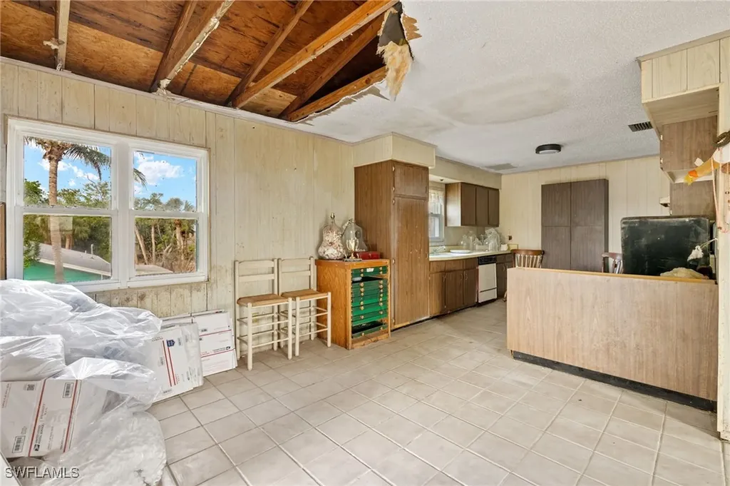 905 Fitzhugh Street Sanibel FL 33957
