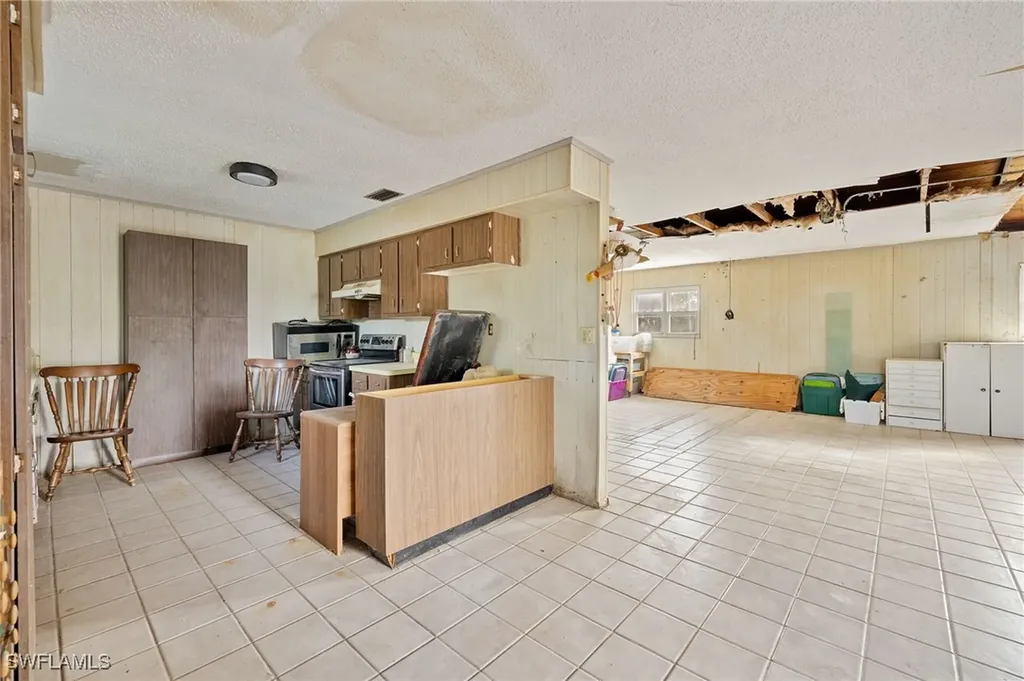 905 Fitzhugh Street Sanibel FL 33957