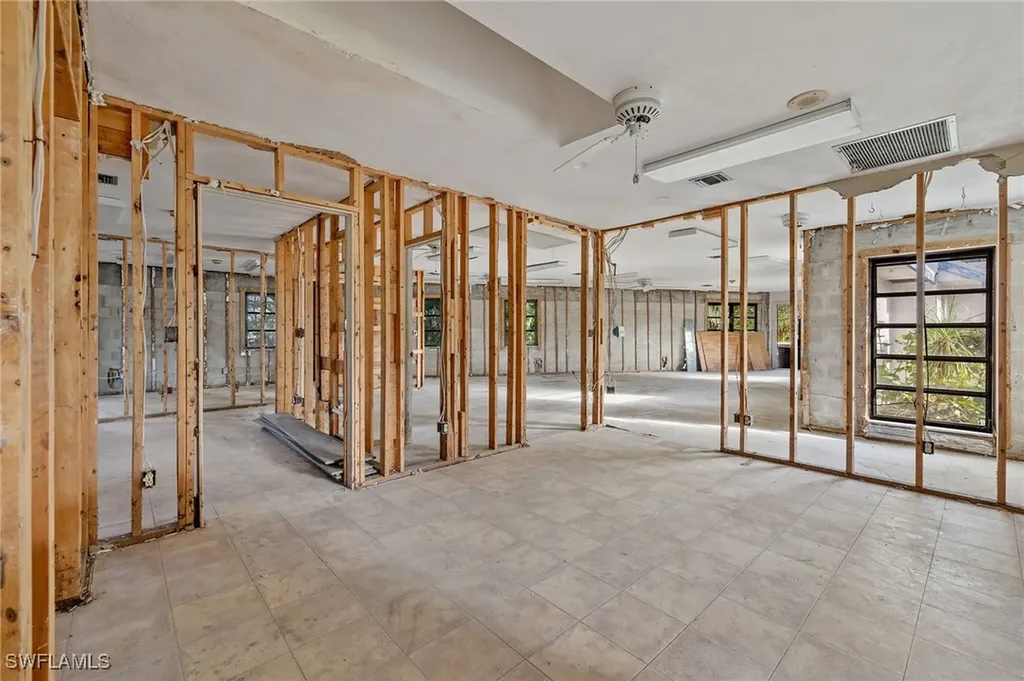 1544 Periwinkle Way Sanibel FL 33957