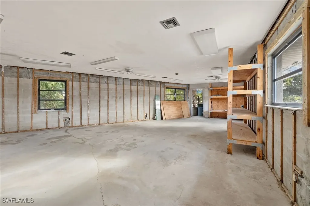 1544 Periwinkle Way Sanibel FL 33957