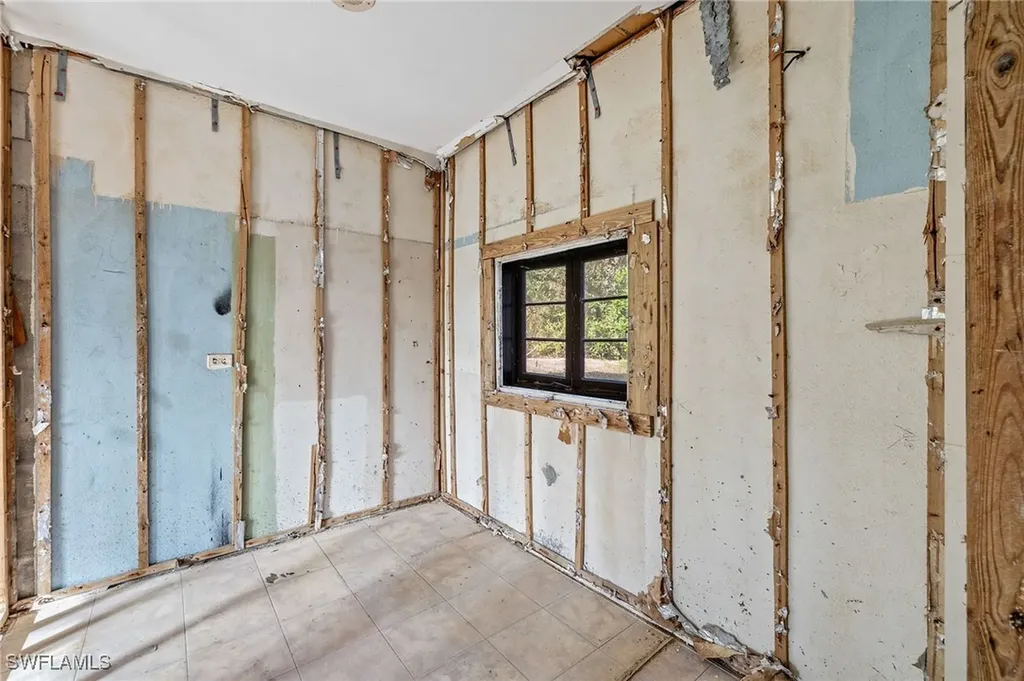 1544 Periwinkle Way Sanibel FL 33957