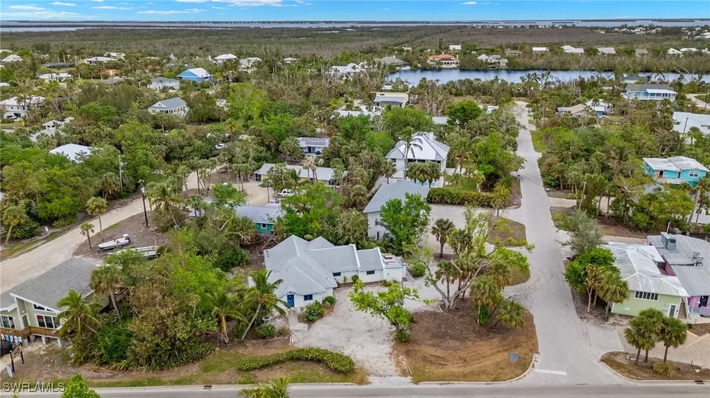 1544 Periwinkle Way Sanibel FL 33957