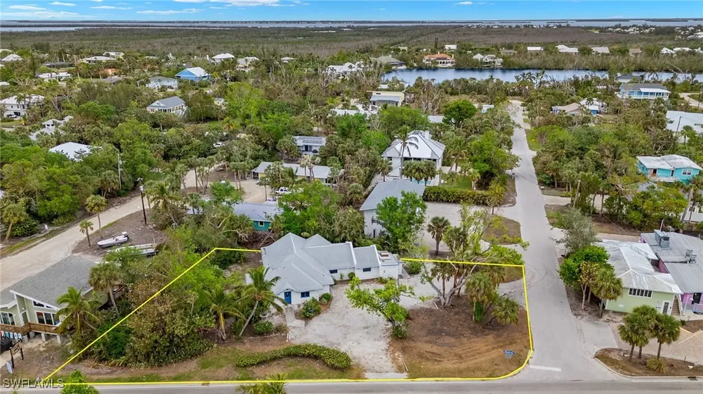 1544 Periwinkle Way Sanibel FL 33957