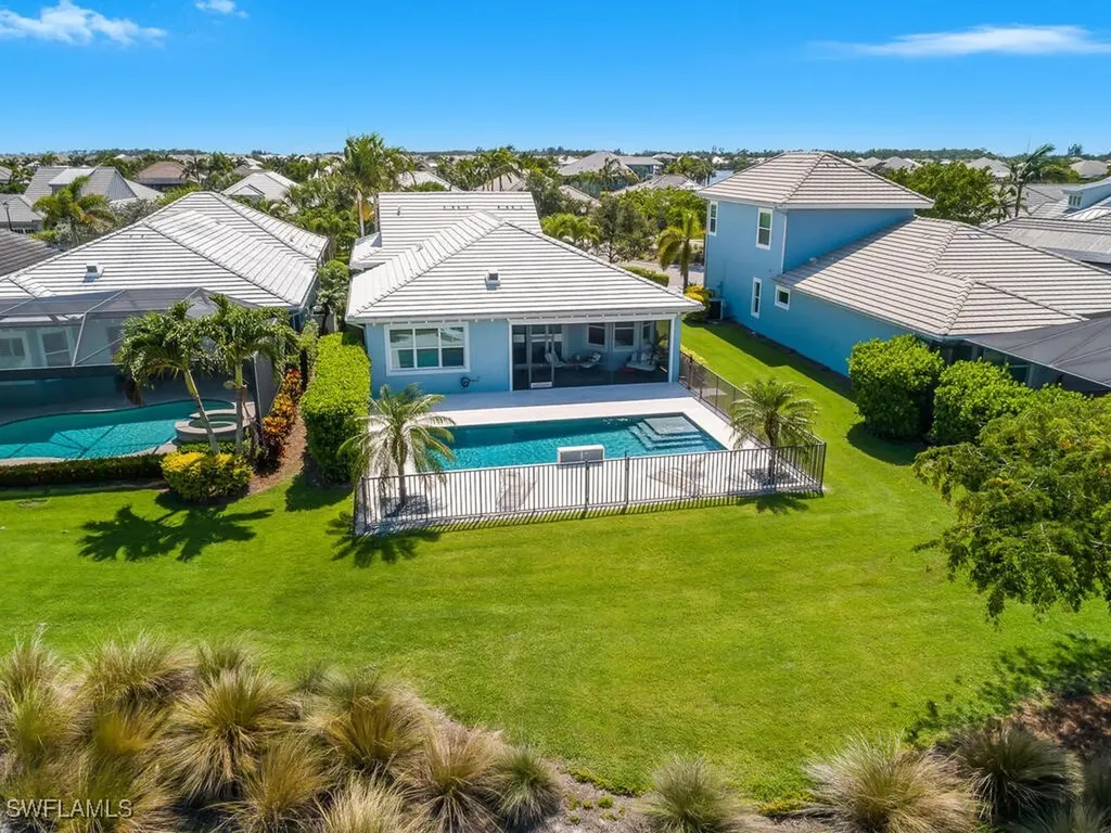 6478 Warwick Avenue Naples FL 34113