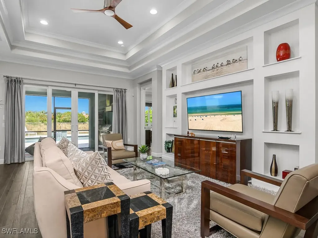 6478 Warwick Avenue Naples FL 34113